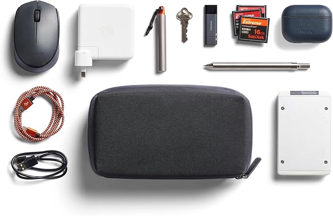 Bellroy Tech Kit (Tech Accessories Organizer Pouch, Zipper Closure Design, Stores Power Bank, Phone Charger, Cables & More, Internal)