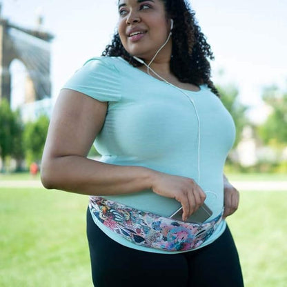 BANDI Plus Size Fanny Pack for Women - Travel-Ready Pocket Belt with Secure Hidden Money & Running Belt for Phone, Passport, Keys, & Medical Devices, Adjustable Fit, Comfortable (Strata Black/White)