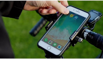 LEZYNE Lightweight CNC-Machined Aluminum Smart Vise Bicycle/Bike Phone Mount, Secure Hold, Twist Knob Precise Mounting, Non-Slip Material, Sturdy Aluminum Construct - 80.4mm, 80.5mm, 63.4mm
