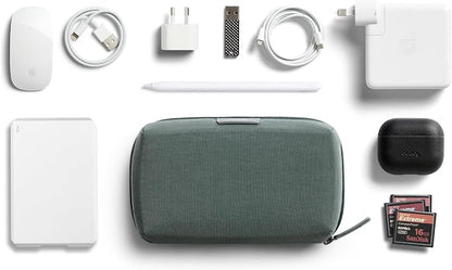 Bellroy Tech Kit (Tech Accessories Organizer Pouch, Zipper Closure Design, Stores Power Bank, Phone Charger, Cables & More, Internal)