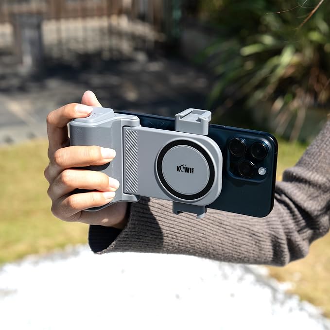 KIWIFOTOS Travel Phone Camera Grip Smartphones Camera Handle with Remote Control & Cold Shoe Mount for iPhone 17 16 Pro Max Samsung S24 S25 Selfie Vlog Video Shooting(Tripod NOT Included)