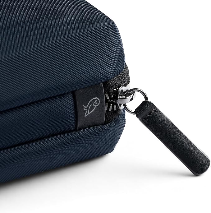 Bellroy Tech Kit (Tech Accessories Organizer Pouch, Zipper Closure Design, Stores Power Bank, Phone Charger, Cables & More, Internal)