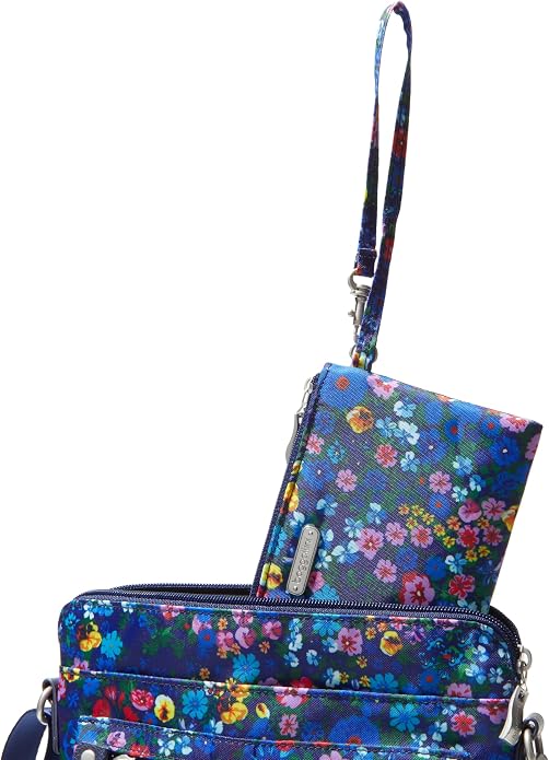 Baggallini womens Go Bagg With Rfid Phone Wristlet