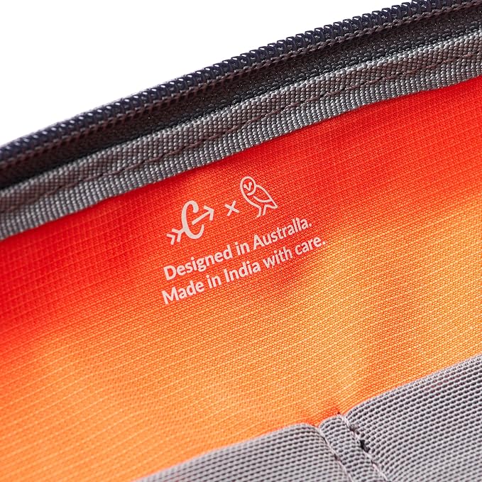 Bellroy Tech Kit (Tech Accessories Organizer Pouch, Zipper Closure Design, Stores Power Bank, Phone Charger, Cables & More, Internal)